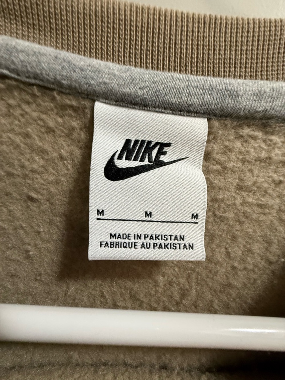 Men’s Nike Crewneck Sweatshirt size Medium Bundle - Picture 2 of 4